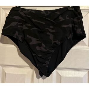 CRZ Yoga Camo Swim Bottoms Only Size XL